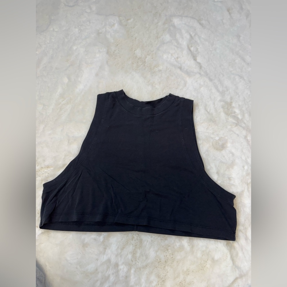 Lululemon Black Crop Top